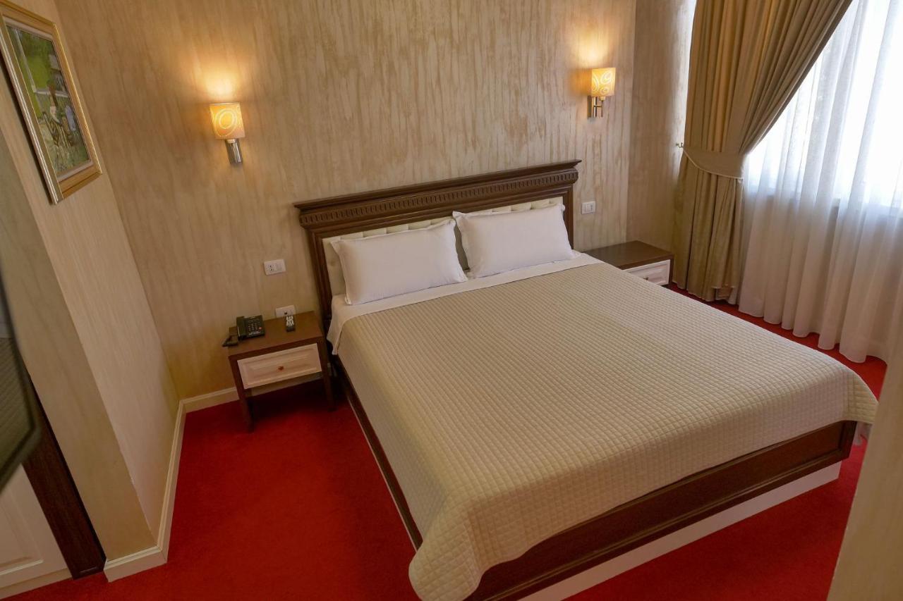 Rozafa Hotel شكودر المظهر الخارجي الصورة