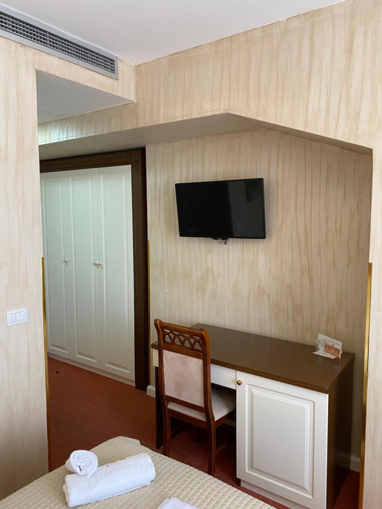 Rozafa Hotel شكودر المظهر الخارجي الصورة