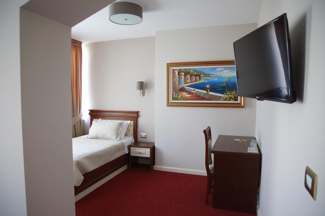 Rozafa Hotel شكودر المظهر الخارجي الصورة